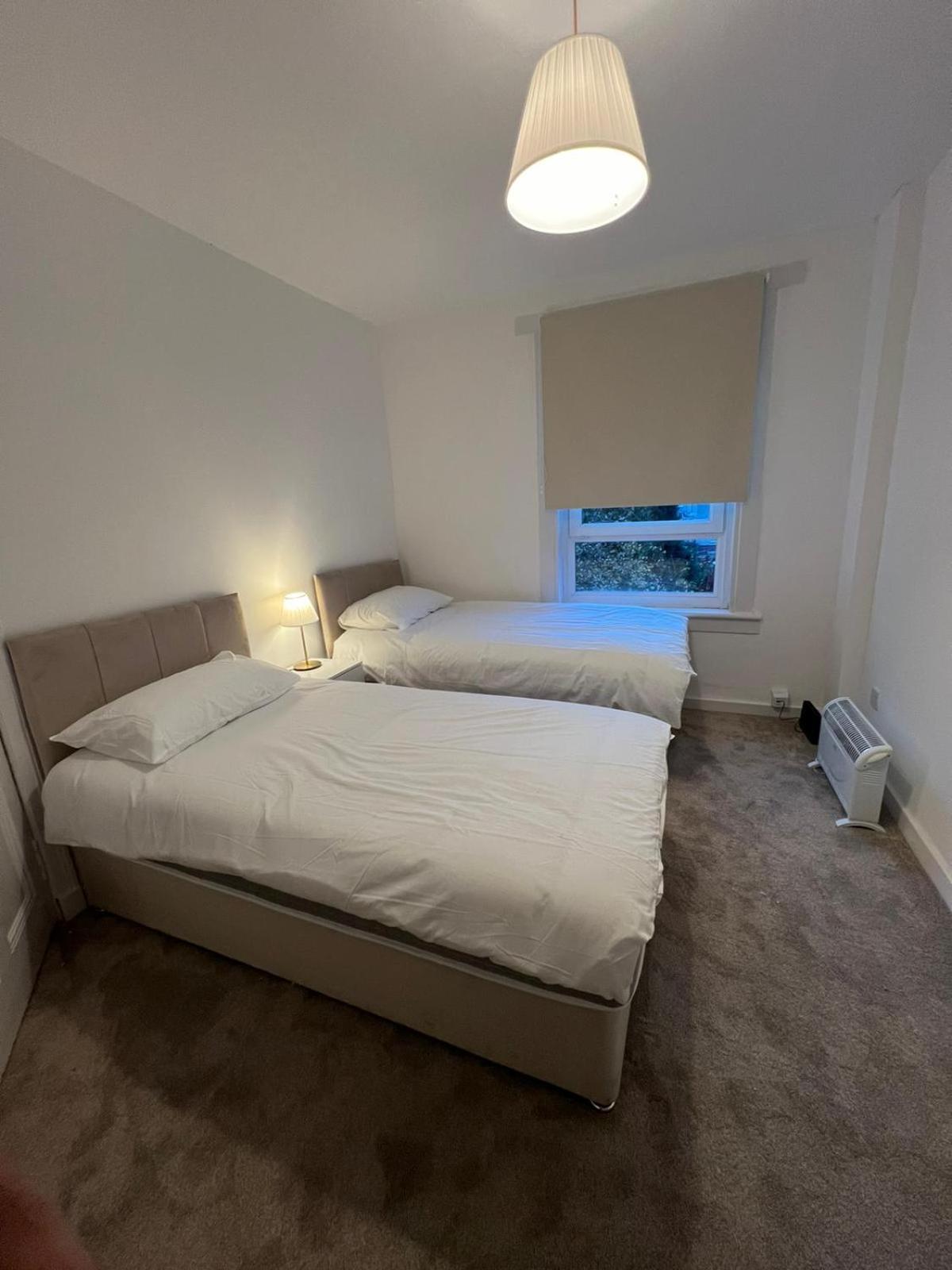 Archillects Entire Two Bedroom Comfy House - Free Parking Glasgow Exterior foto